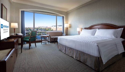 Superior Room, 1 King Bed, Non Smoking