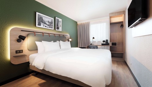 Superior Room, 1 King Bed