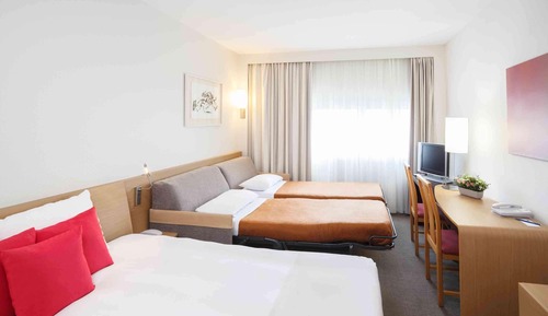 Superior Room, 1 Queen Bed with Sofa bed