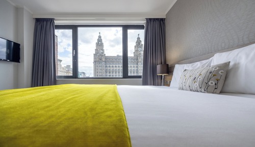 Suite, 1 Bedroom (Liver Building View)