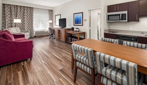Deluxe Suite, 1 Bedroom, Non Smoking, Kitchen