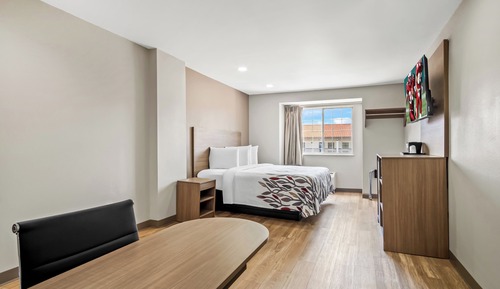 Suite, 1 King Bed, Non Smoking