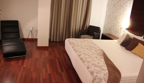 Junior Suite, 1 King Bed