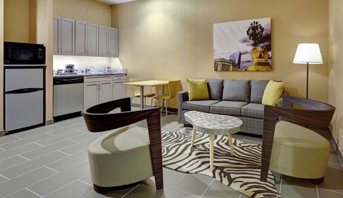 Studio, 1 King Bed, Accessible Kitchenette