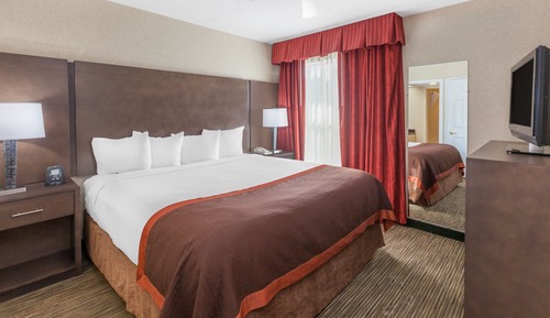 Deluxe Suite, 1 Bedroom, Non Smoking, Kitchenette (One Bedroom)