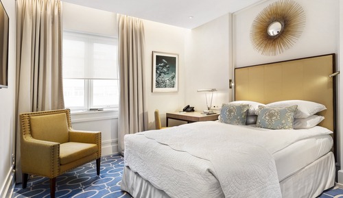 Standard Room, 1 Queen Bed