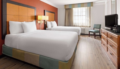 Deluxe Room, 2 Double Beds, Non Smoking