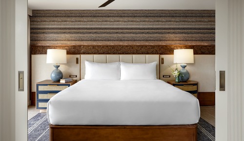 Suite, 1 King Bed, Mobility Accessible, Partial Ocean View (Tub with grab bars)