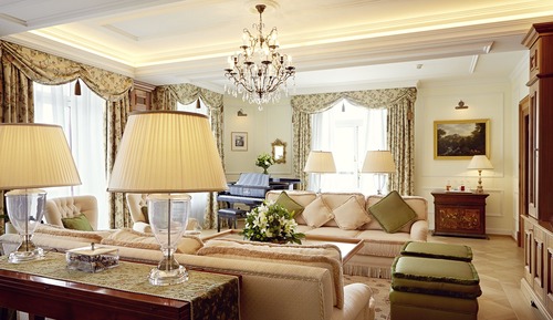 Suite (Hans Badrutts)