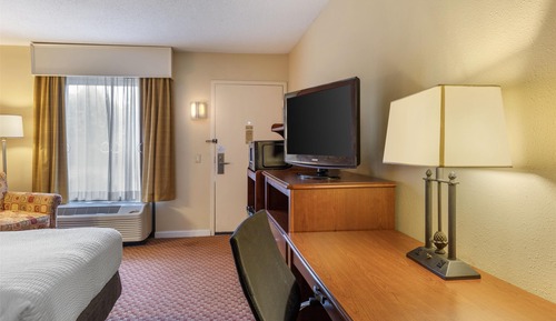 Standard Room, 1 Double Bed, Accessible, Bathtub