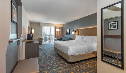Standard Room, 1 King Bed with Sofa bed, Balcony, River View