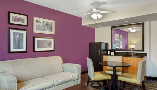 Suite, 1 King Bed, Non Smoking