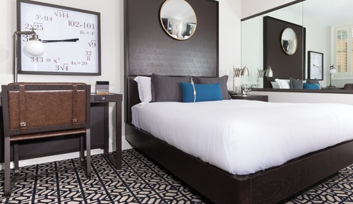 Suite (Skyline Waterfront Penthouse)