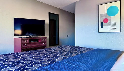 Standard Room, 1 King Bed