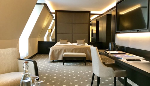 Deluxe Design Zimmer