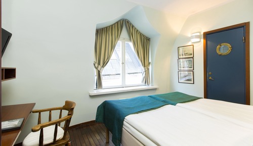Captains Double Room