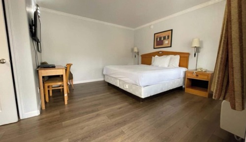 Standard Room, 1 Queen Bed, Non Smoking