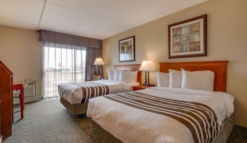 Standard Room, 2 Double Beds, Non Smoking (Pet Friendly)