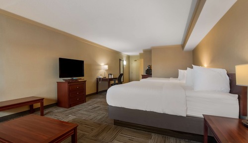 Standard Room, 2 Queen Beds, Non Smoking, Fireplace (with Sofabed)