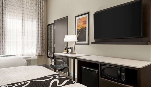 Standard Room, 2 Queen Beds, Non Smoking