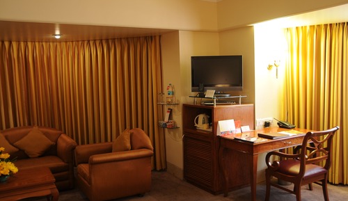 Executive Salon Room