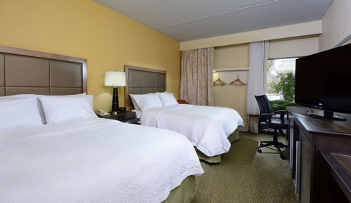 Room, 2 Queen Beds, Non Smoking (Hearing Accessible)