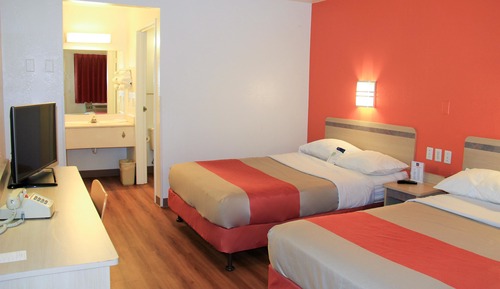 Deluxe Suite, 2 Queen Beds, Non Smoking, Refrigerator & Microwave