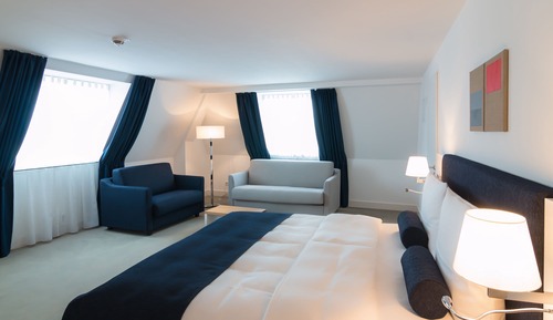 Junior Studio Suite