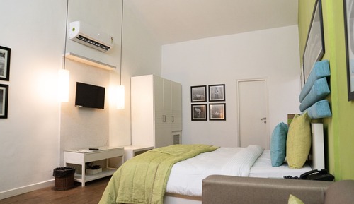 Junior Garden View Suite