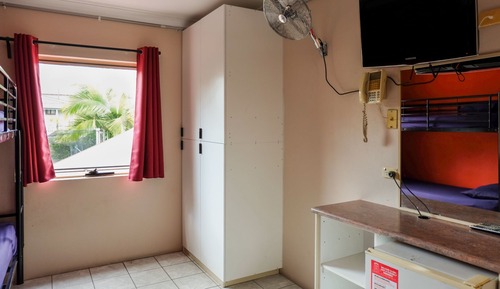 Deluxe 4-Bed Dormitory Room with Private Bathroom
