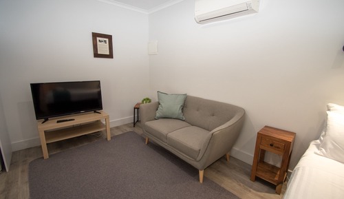 Studio Unit