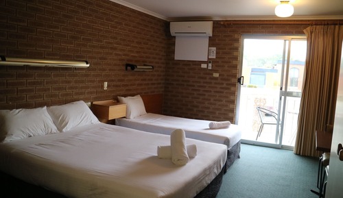 Standard Suite, 1 Bedroom, Non Smoking, Kitchenette (Twin)