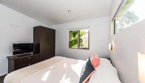 Retreat, 2 Bedrooms