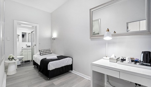 Single Ensuite