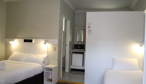 Standard Twin Room (1 Queen/Double and 1 Single Bed)