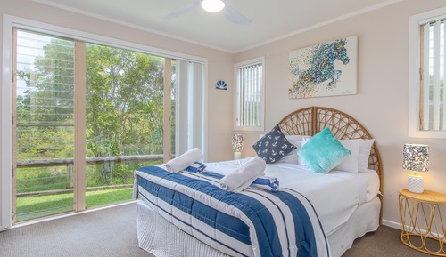 Hastings Cove 8 - Two Bedroom Ground Floor Estuary View Apartment