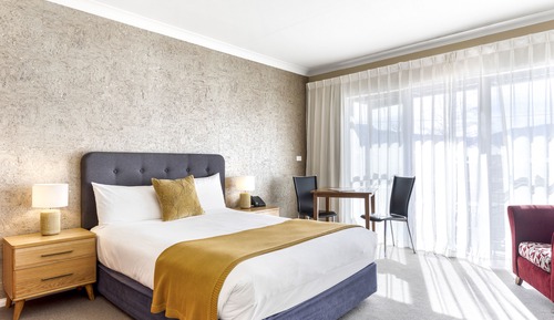 Deluxe Family Room, Free Wi-Fi & Parking