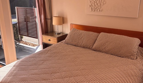 Deluxe Studio Apartment
