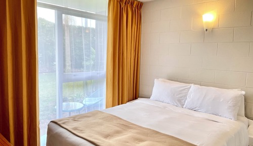 Suite, 1 Bedroom, Kitchen, Garden View