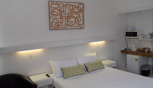 Queen Room 
