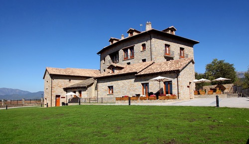 House, 2 Bedrooms