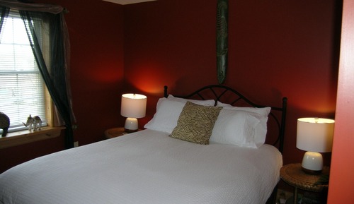 Room, 1 Queen Bed (African Room)