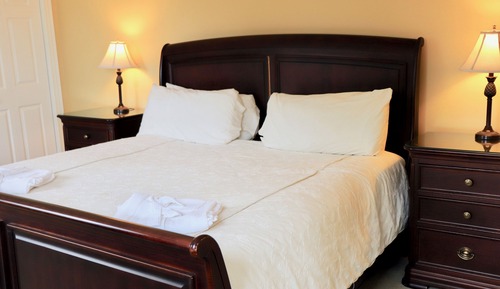 Luxury Suite, 1 King Bed, Jetted Tub