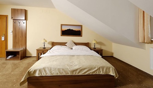 Standard Room, Valley View