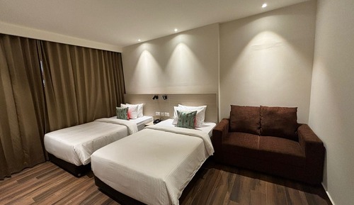 Deluxe Twin Room