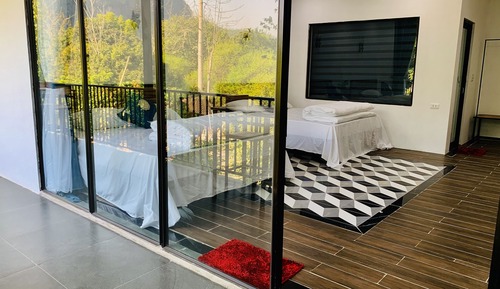 Deluxe Quadruple Room, Mountain View