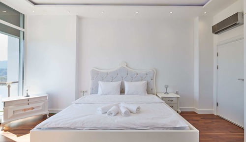 Deluxe Condo
