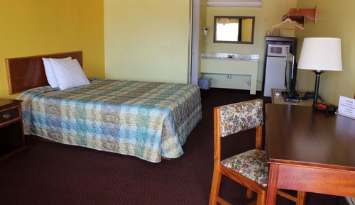 1 Bed Standard Room