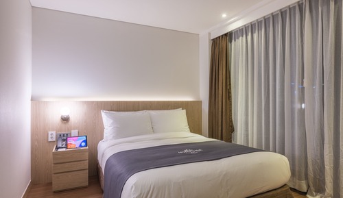 Standard Double Room, City View