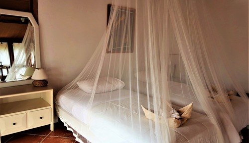 Standard Room (Kamar Crest), Twin Room
